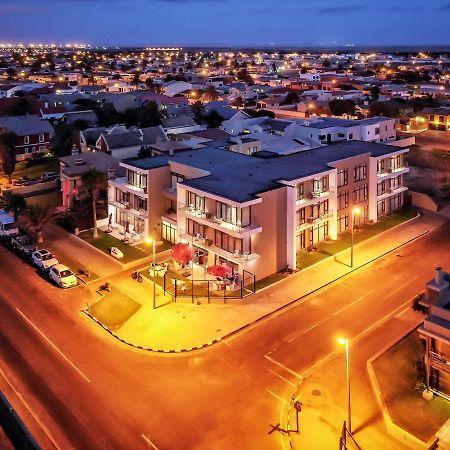 Flamingo Villas Boutique Hotel Walvis Bay Exterior photo