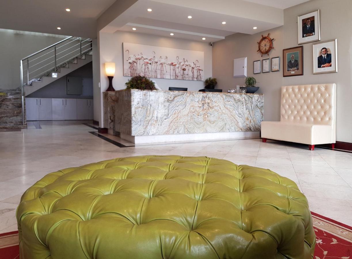 Flamingo Villas Boutique Hotel Walvis Bay Exterior photo